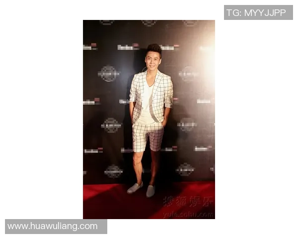 西班牙足球明星身着西装的时尚风采与魅力展示 西班牙足球明星身着西装的时尚风采与魅力展示